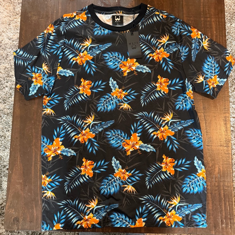 NWT Black Tropical Hibiscus Floral Crewneck Shirt - XL